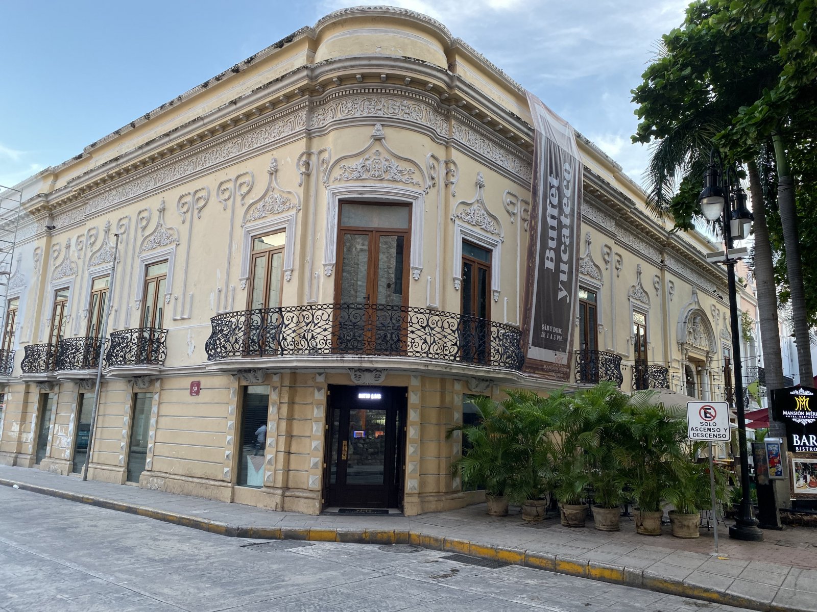 Mansion Hotel Merida Mexico Video